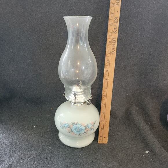 Oil Lamp - Picture 1 of 5